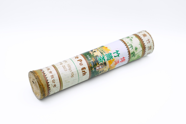 herbata Pu-erh w bambusie